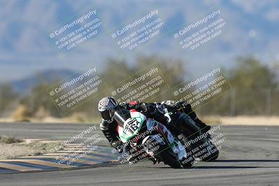 media/Dec-07-2025-CVMA (Sun) [[3e7d2de5dc]]/Race 12- Formula 40 MW and LW/